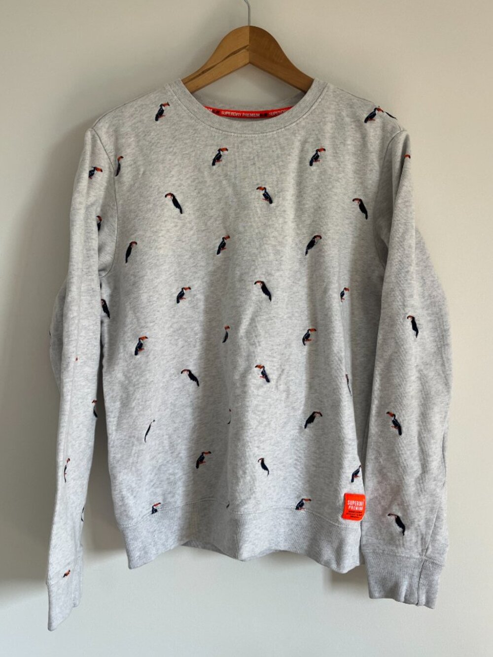 Superdry Crew Sweatshirt toucan embroidered bird gray medium